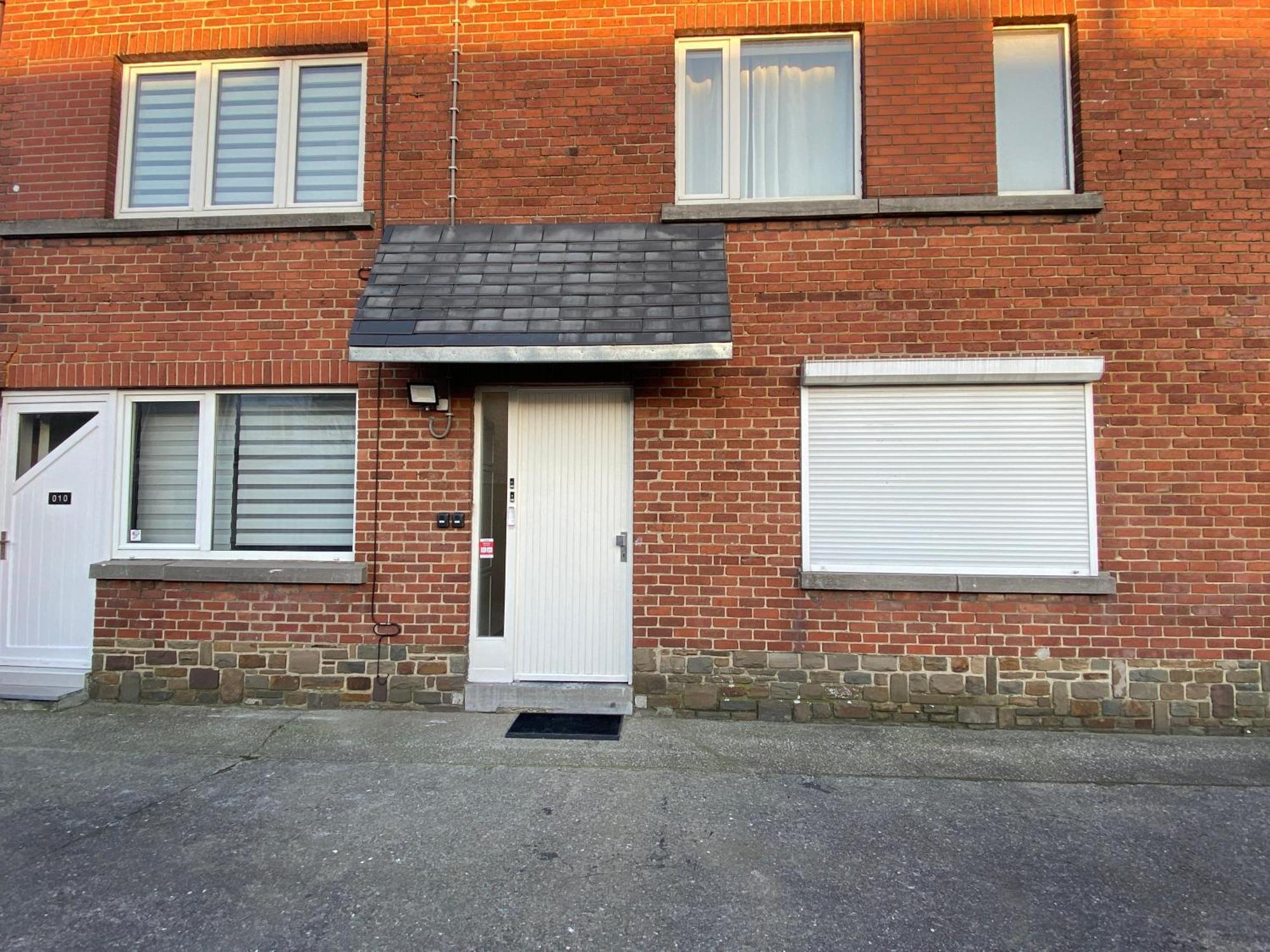 Superbe petite appartement lumineux bien décoré avec Netflix gratuit Charleroi Esterno foto